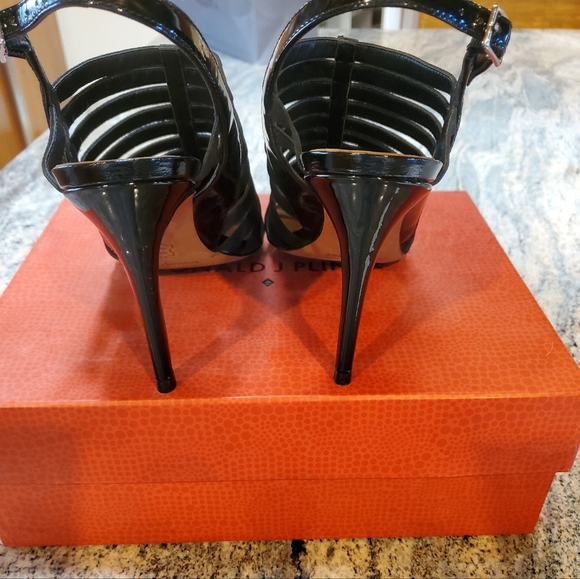 Donald J Pliner Black Cage ( Strappy ) Petro Heel - Picture 3 of 6